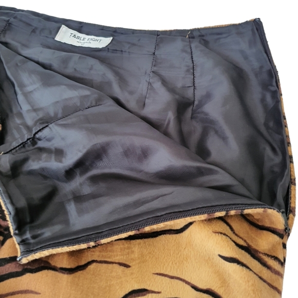 Table Eight Fur Tiger Print Skirt Size 12 - Picture 8 of 14